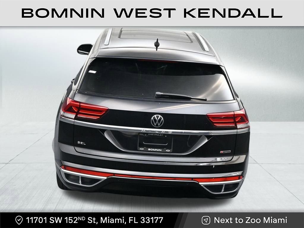 Used 2022 Volkswagen Atlas Cross Sport SEL R-Line image 15