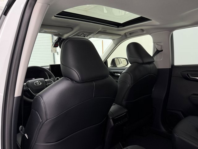 New 2026 Toyota Highlander XLE image 29