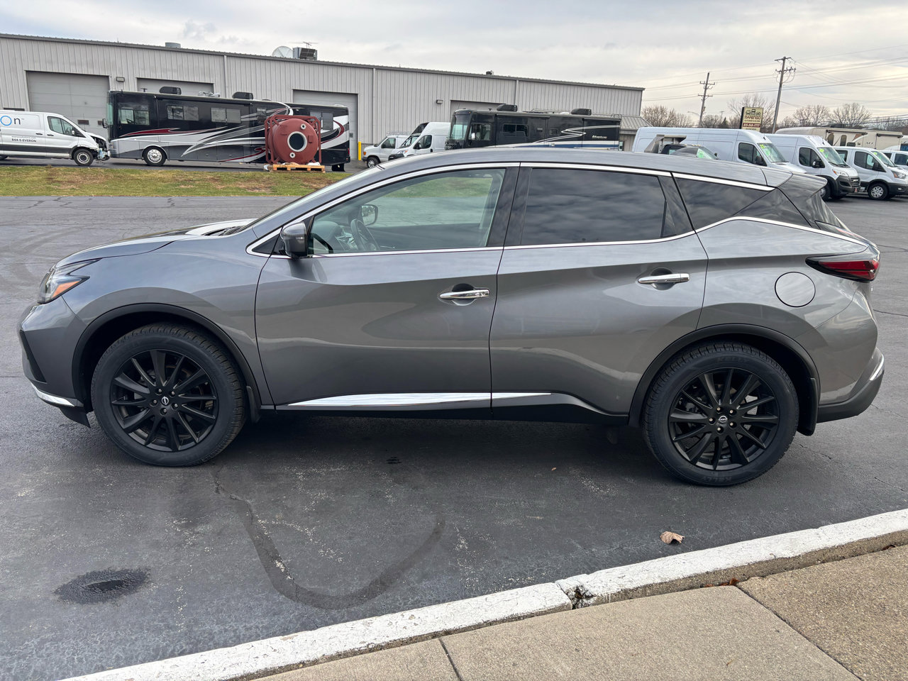 Used 2023 Nissan Murano SL w/ SL Moonroof Package image 6