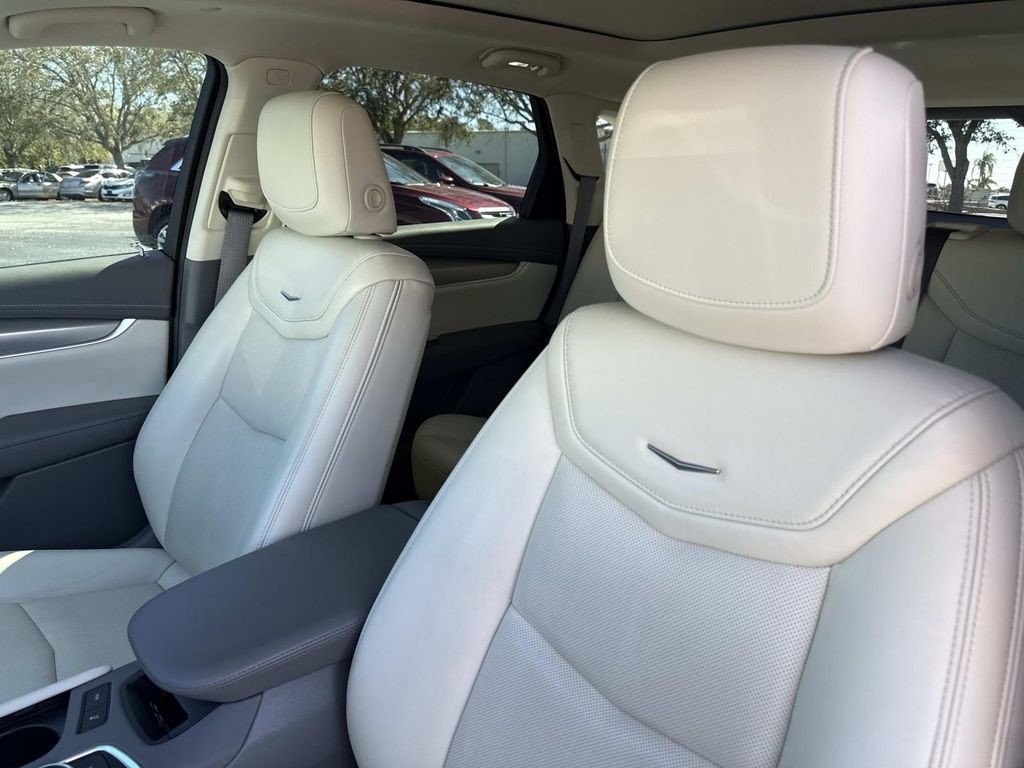 Certified 2021 Cadillac XT5 Premium Luxury image 23