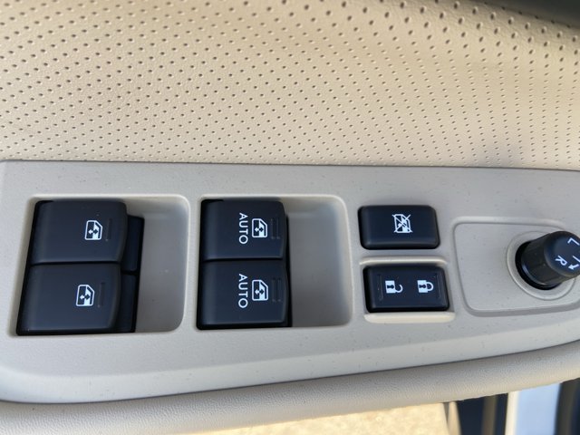 Used 2017 Subaru Outback 2.5i Limited w/ Popular Package #5 AWD/4WD image 48