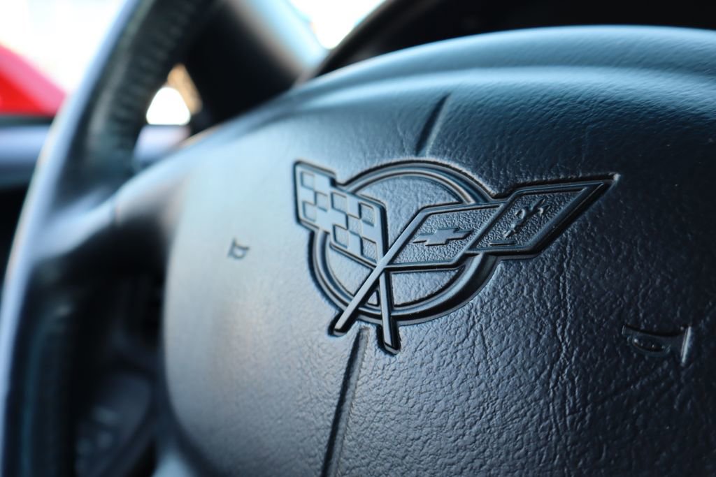 Used 2000 Chevrolet Corvette Convertible image 21