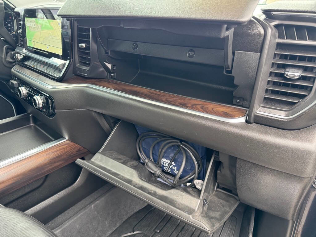 Used 2024 GMC Sierra 2500 SLT w/ Texas SLT Premium Package image 70