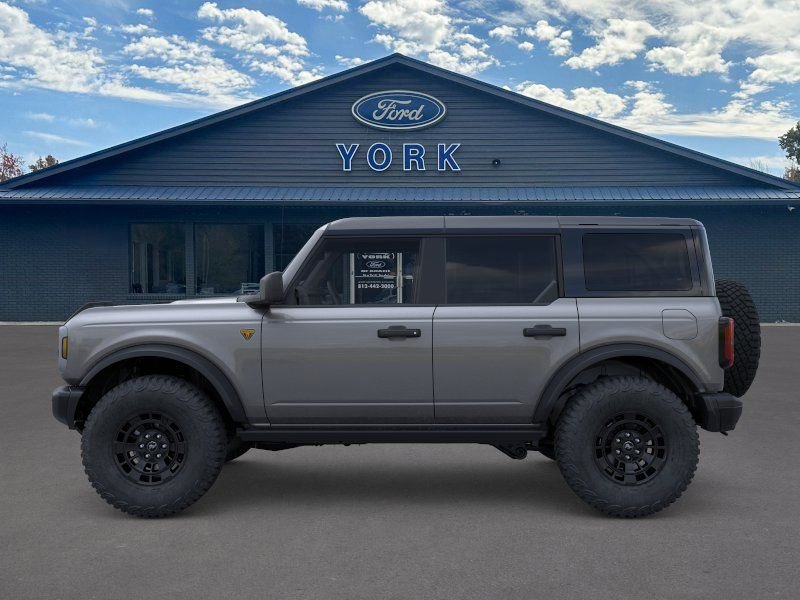 New 2026 Ford Bronco Badlands image 3