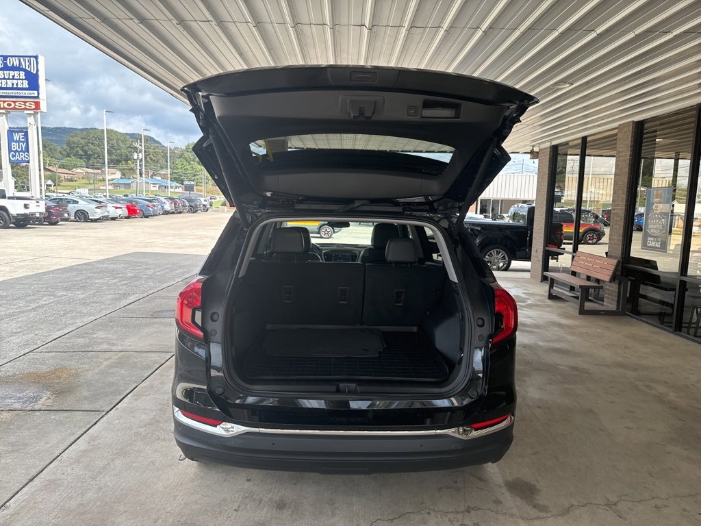 Used 2022 GMC Terrain SLT w/ Infotainment Package II image 22