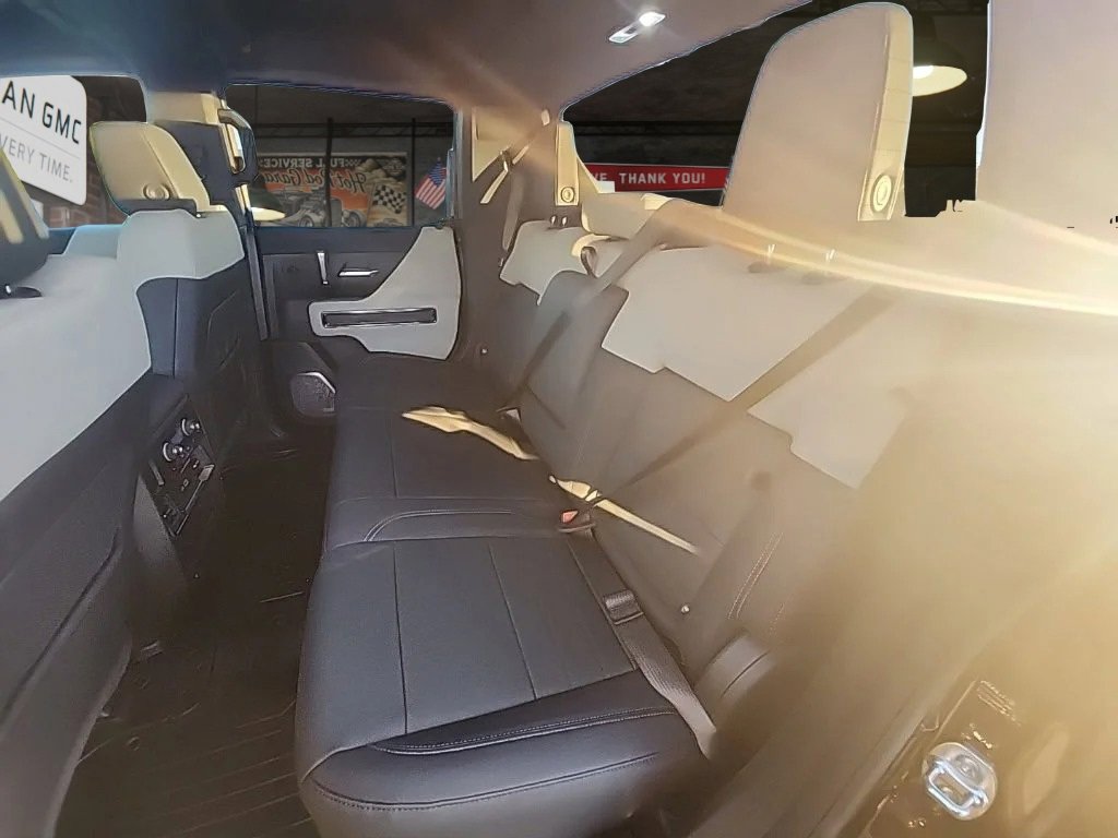 New 2026 GMC Hummer EV 4x4 Crew Cab image 7