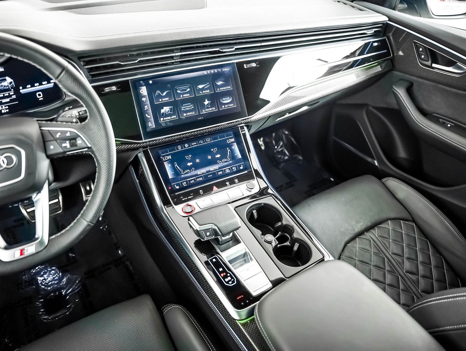 Used 2023 Audi SQ8 Premium Plus AWD/4WD image 17