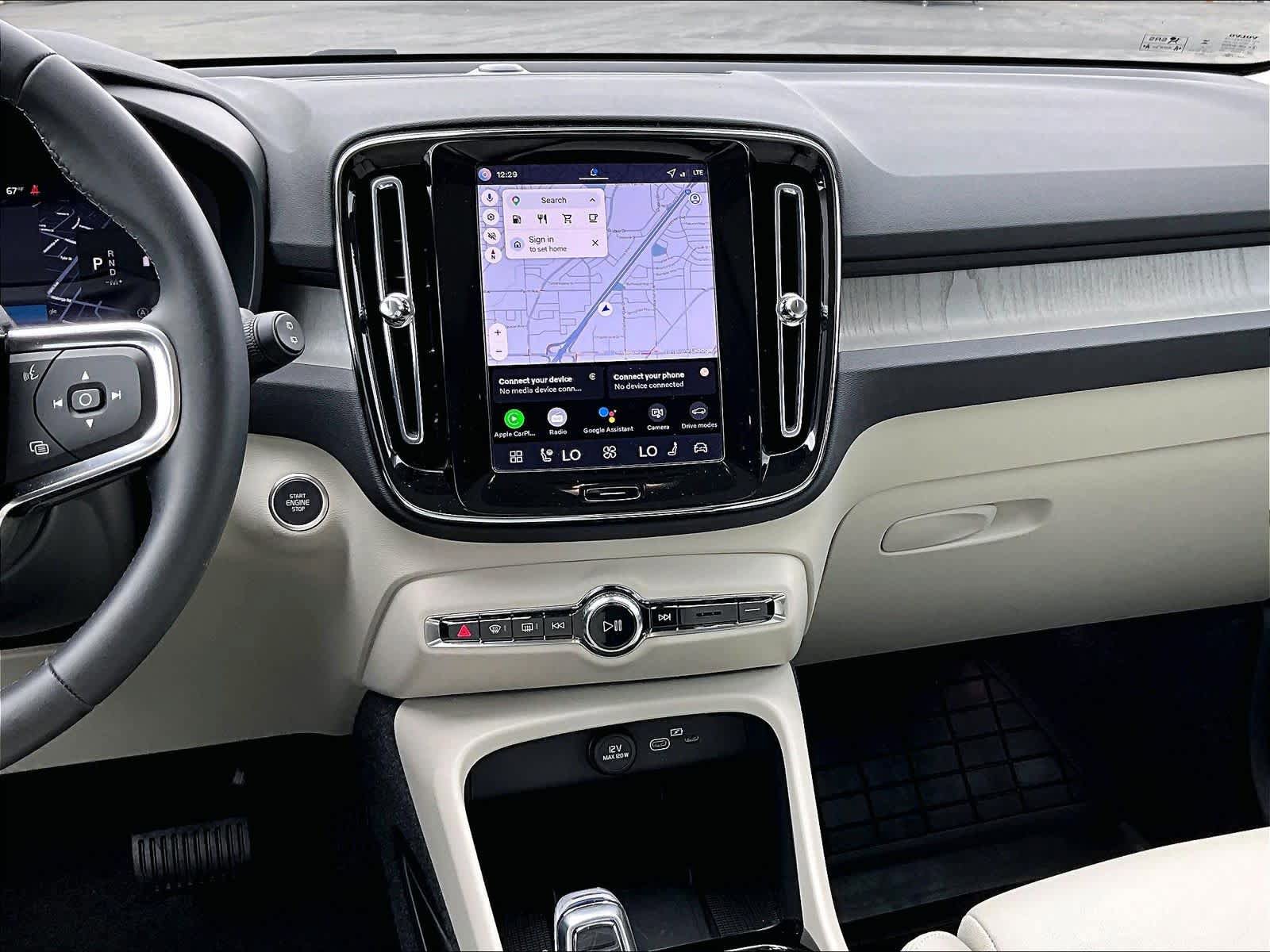 Used 2026 Volvo XC40 B5 Plus w/ Protection Package Premier image 8