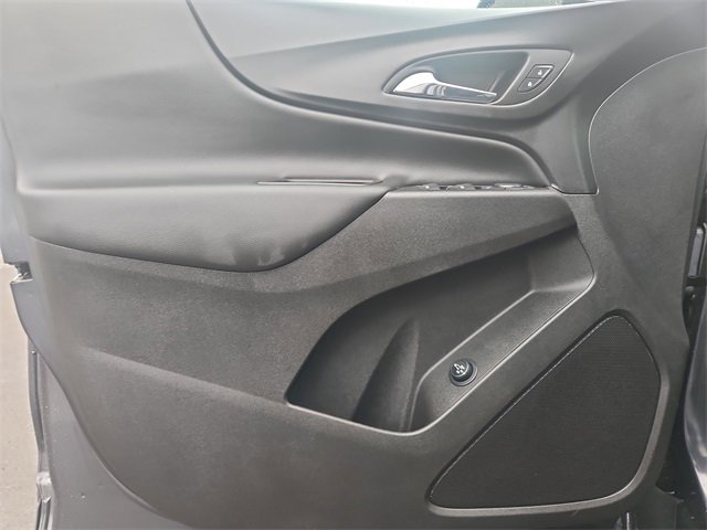 Used 2022 Chevrolet Equinox LT w/ Driver Convenience Package image 22