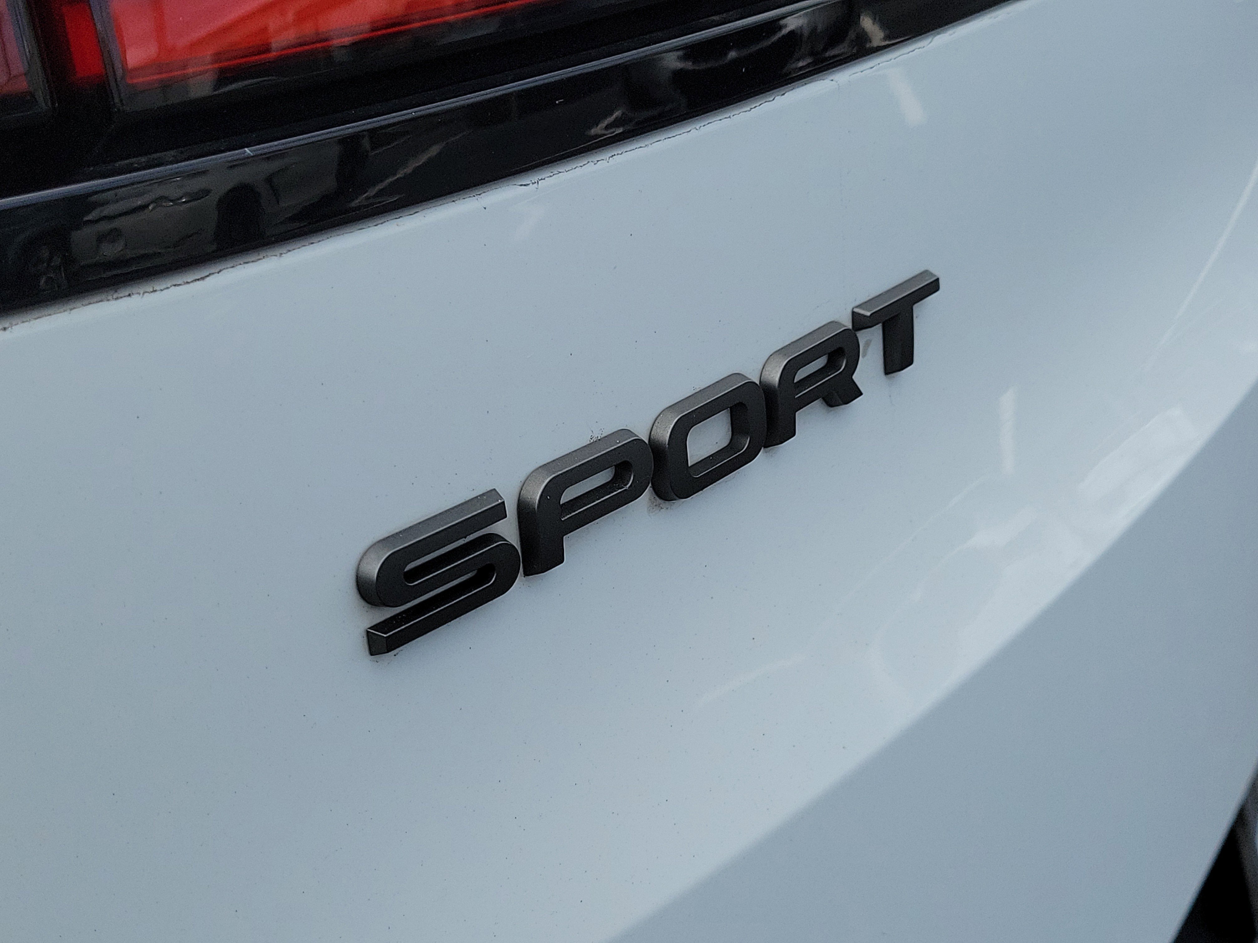 Used 2024 Land Rover Range Rover Sport SE image 5