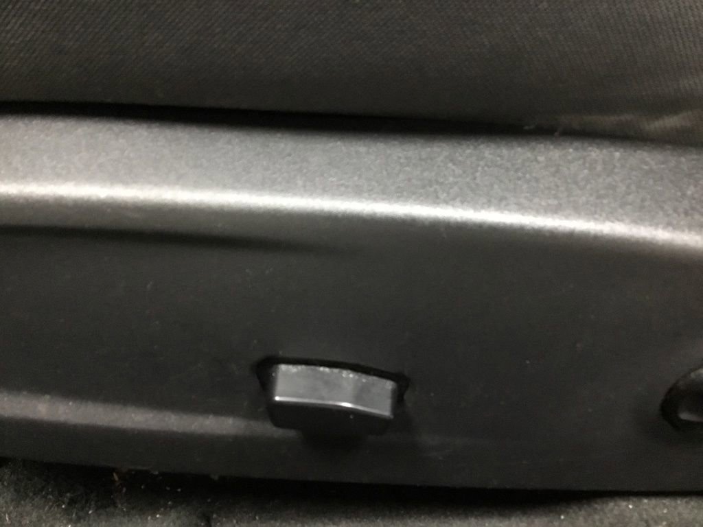 Used 2013 Dodge Challenger R/T w/ Electronics Convenience Group image 8