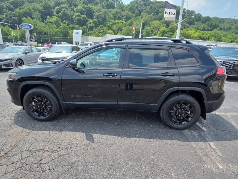 Used 2023 Jeep Cherokee Altitude Lux AWD/4WD image 4