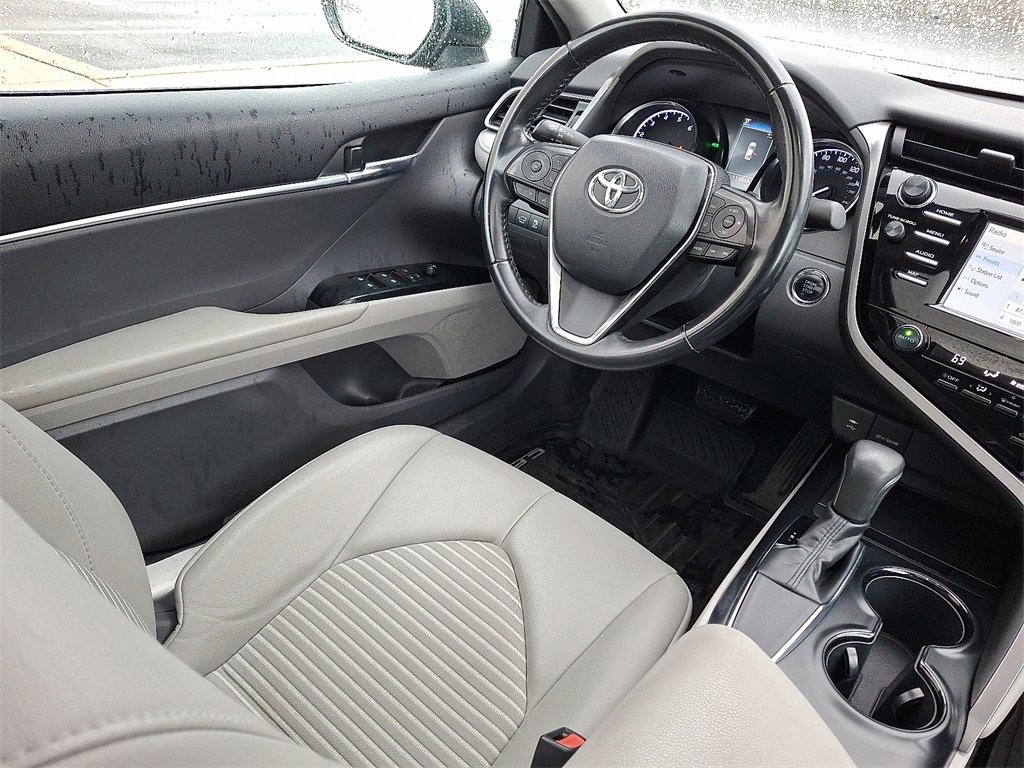 Used 2019 Toyota Camry SE image 14