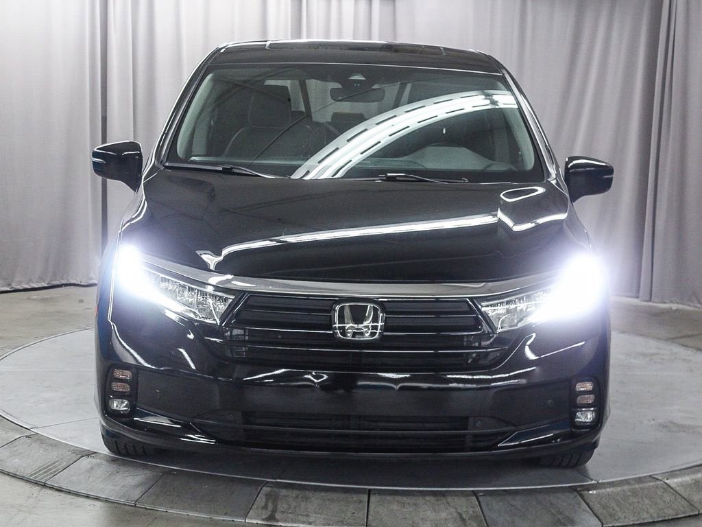 Used 2023 Honda Odyssey Elite image 2