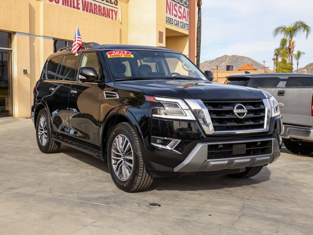 Used 2023 Nissan Armada SL w/ Captain's Chairs Package image 2