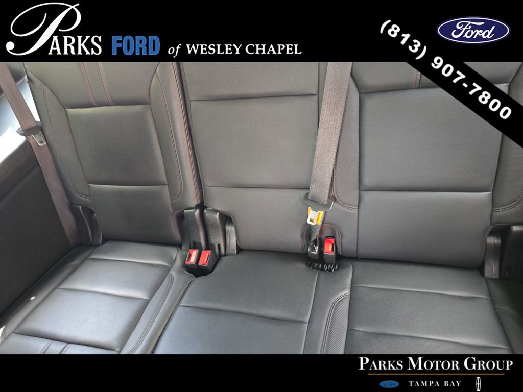 Used 2022 Chevrolet Tahoe RST w/ Luxury Package RWD image 16