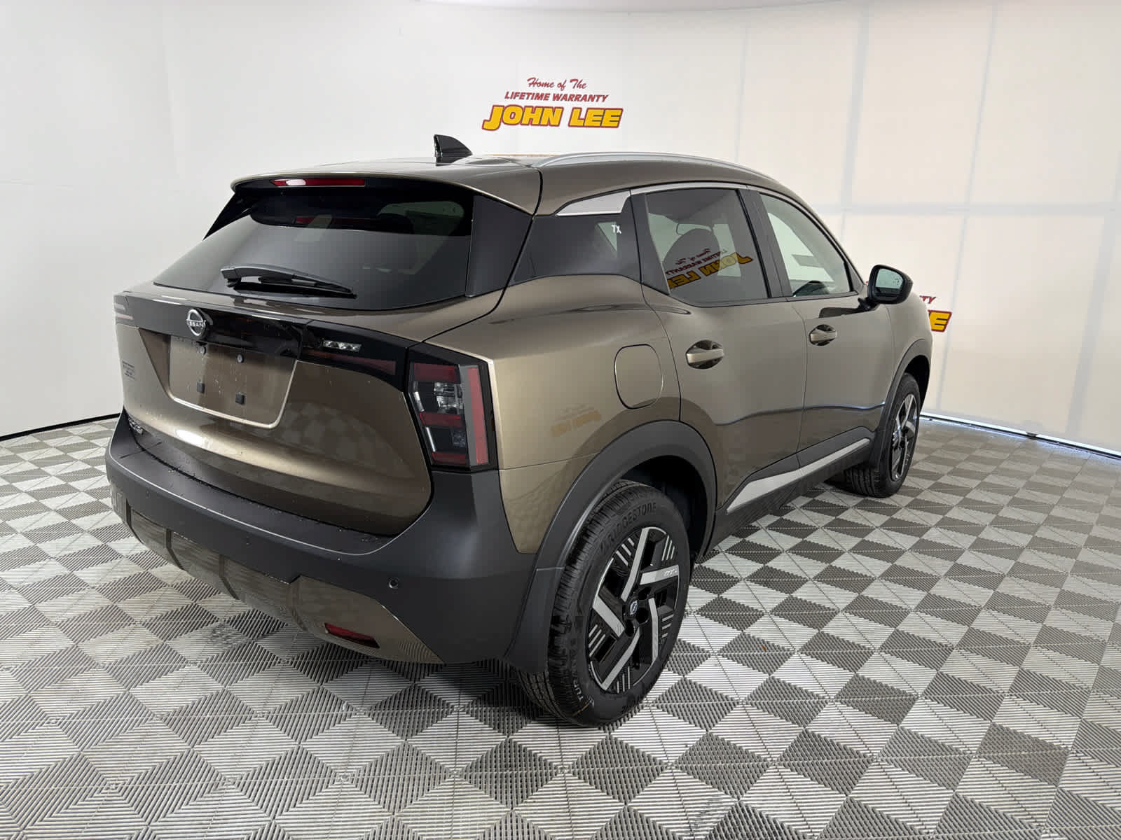 New 2026 Nissan Kicks SV w/ SV Premium Package FWD image 6