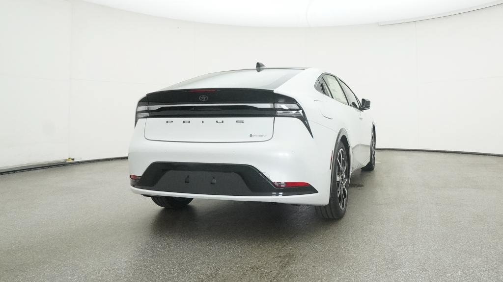 New 2026 Toyota Prius Plug-In Hybrid FWD image 6