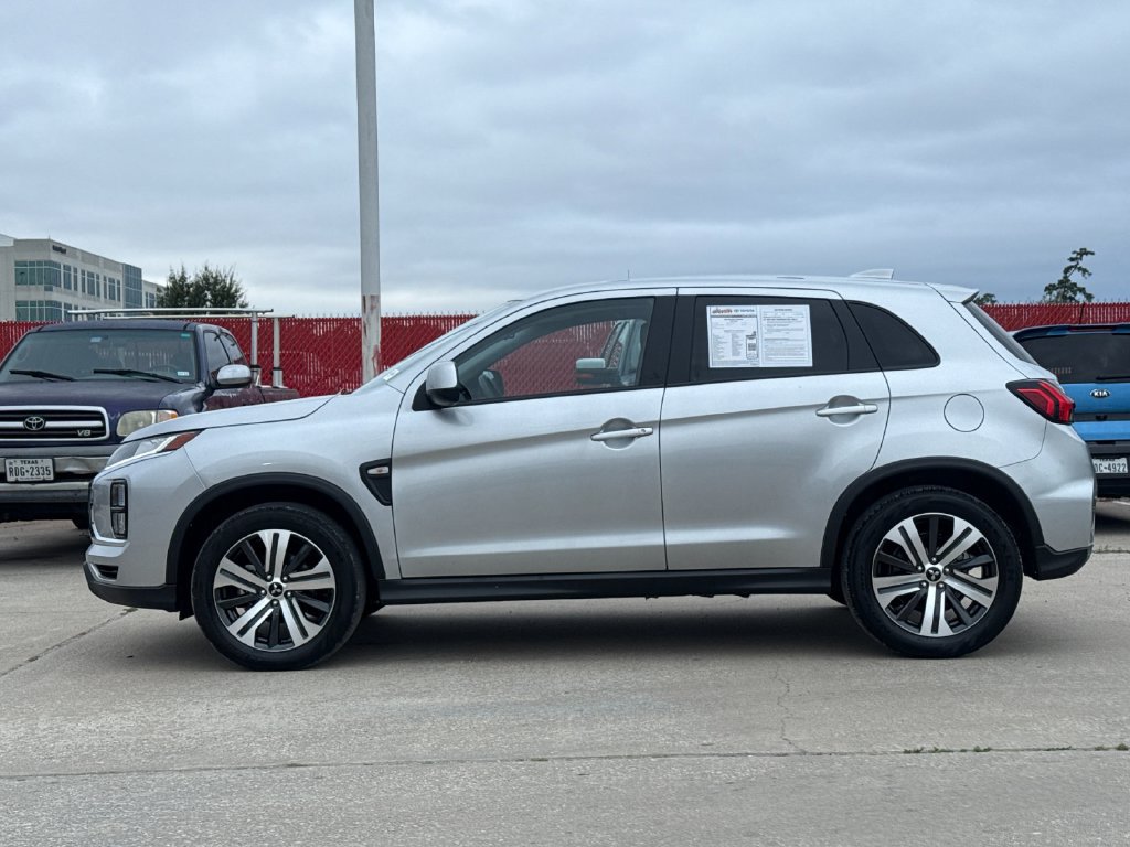Used 2025 Mitsubishi Outlander Sport ES AWD/4WD image 3