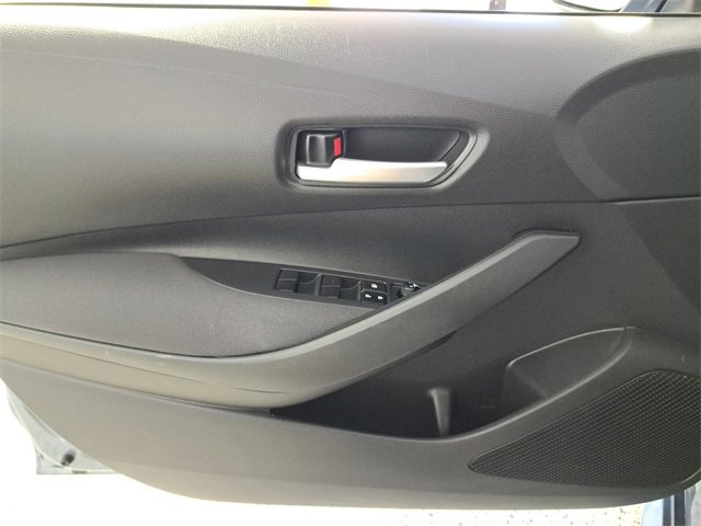 Used 2020 Toyota Corolla LE image 21