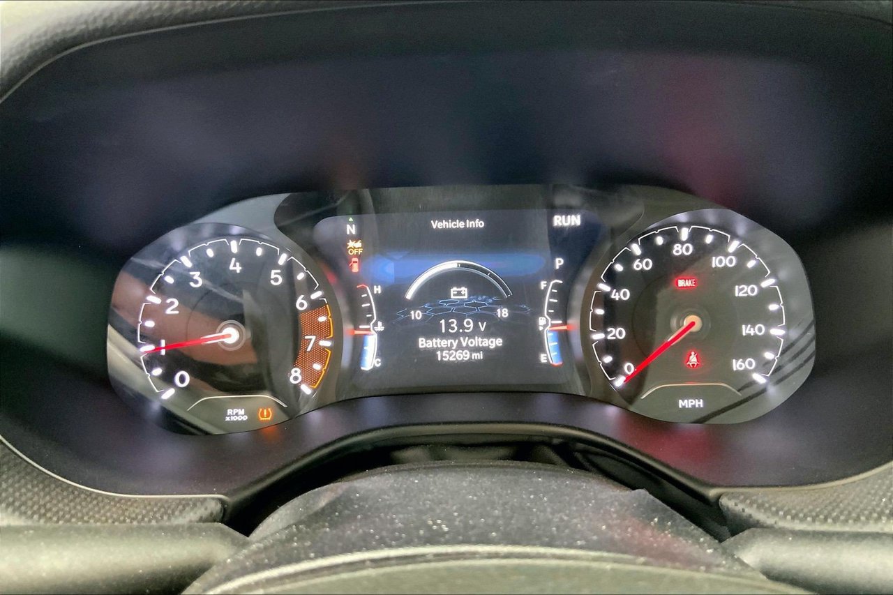 Used 2024 Jeep Compass Latitude w/ Altitude Special Edition AWD/4WD image 22