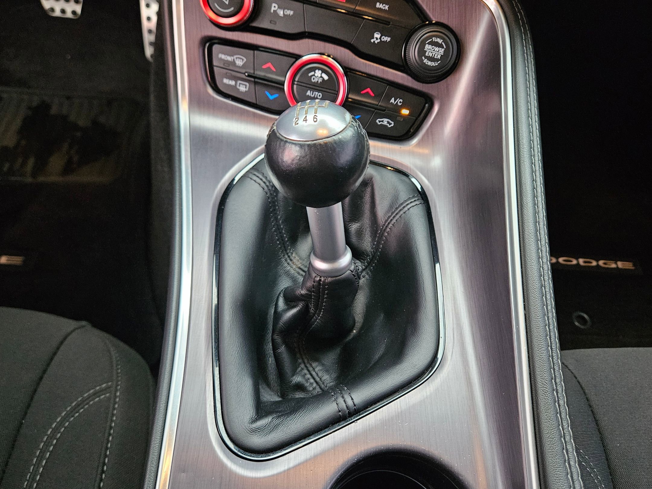 Used 2015 Dodge Challenger R/T w/ Quick Order Package 22B R/T image 13