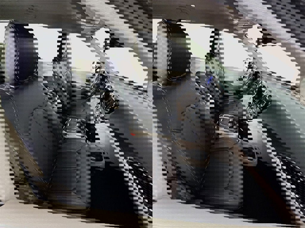 Used 2024 Chrysler Pacifica Touring-L image 21