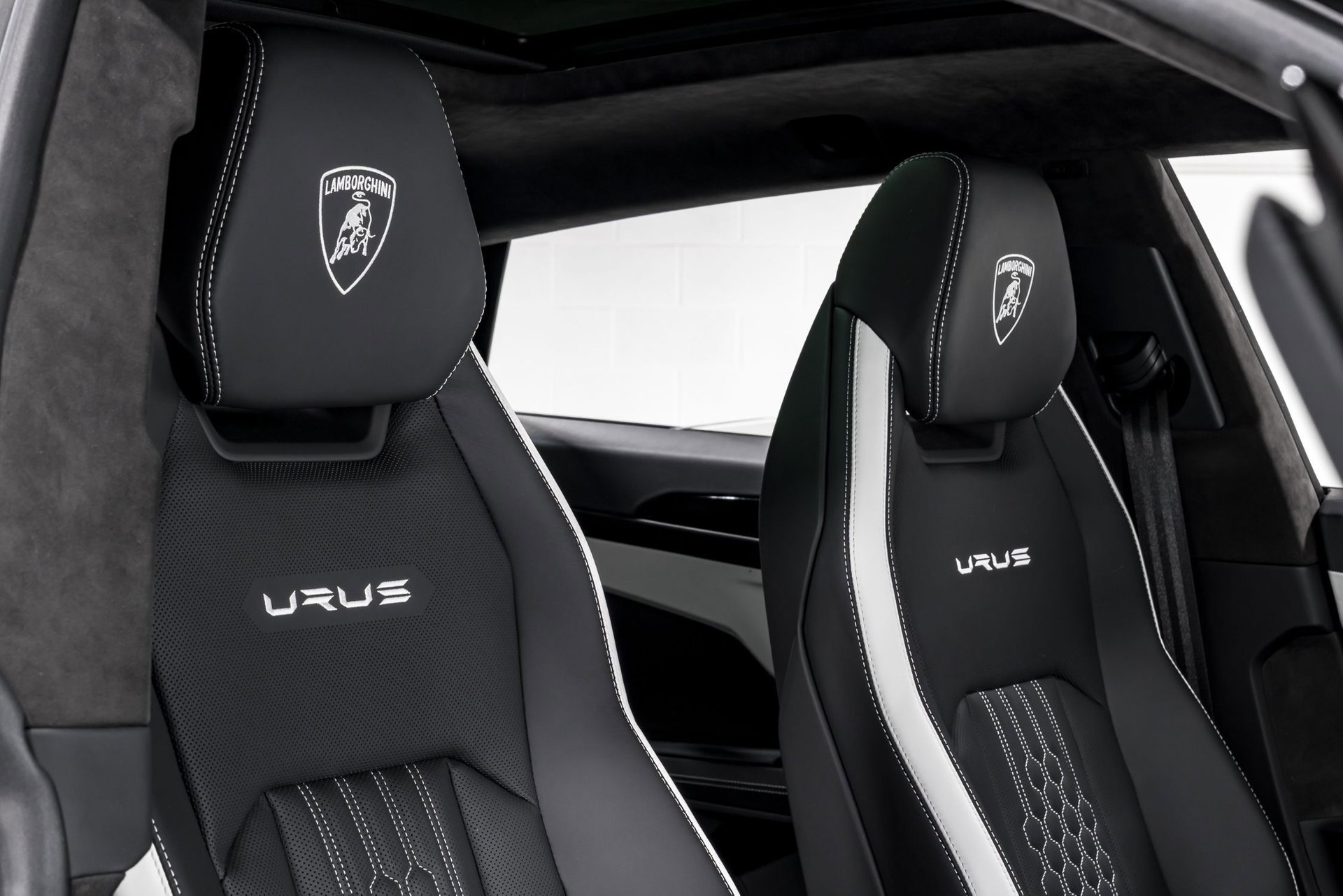 Used 2024 Lamborghini Urus S image 39