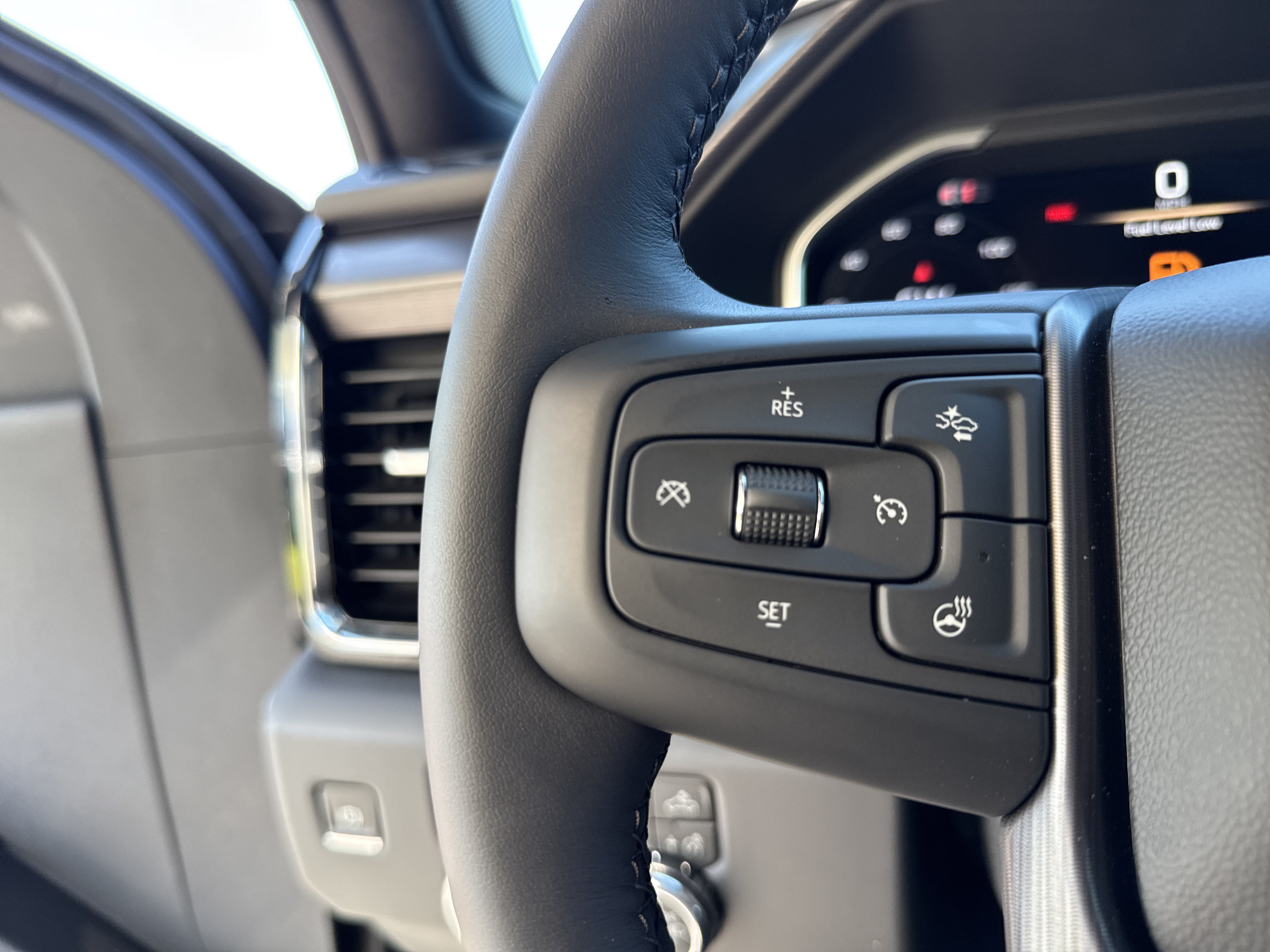 New 2026 GMC Sierra 2500 Denali Ultimate AWD/4WD image 18