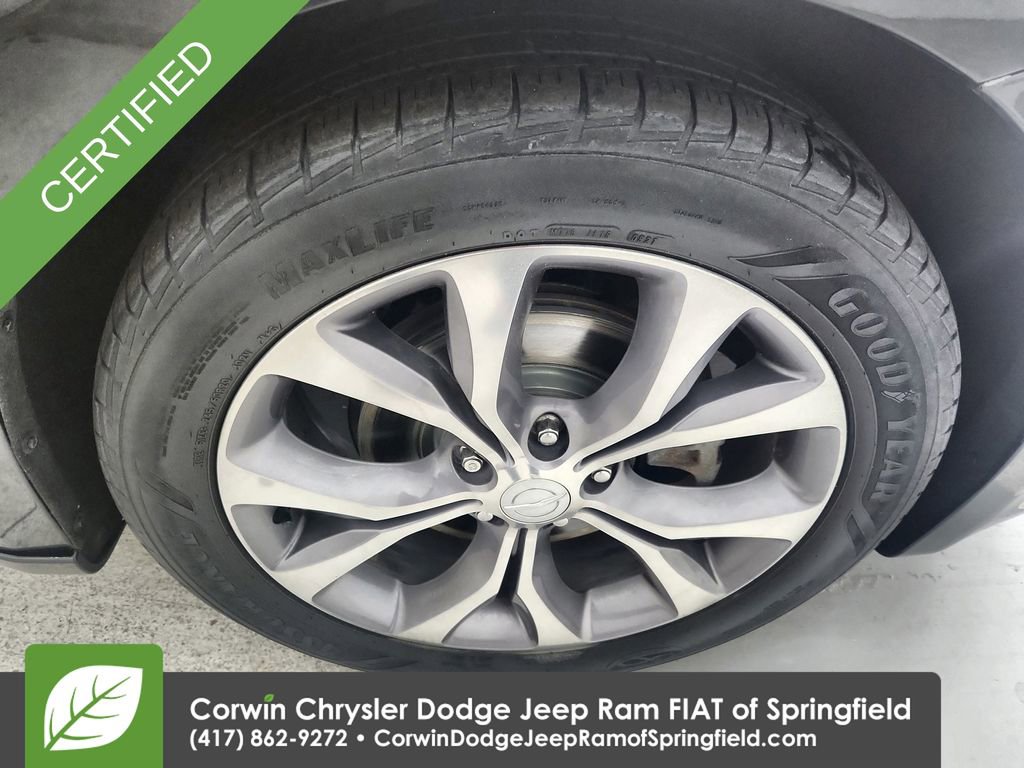 Certified 2020 Chrysler Pacifica Limited image 36