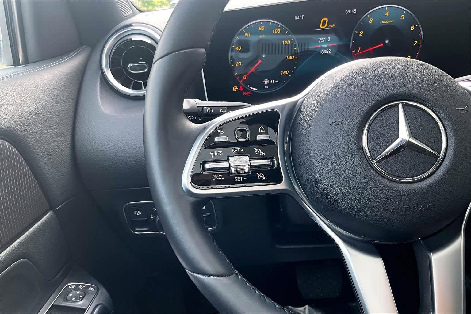 Certified 2021 Mercedes-Benz GLA 250 image 21