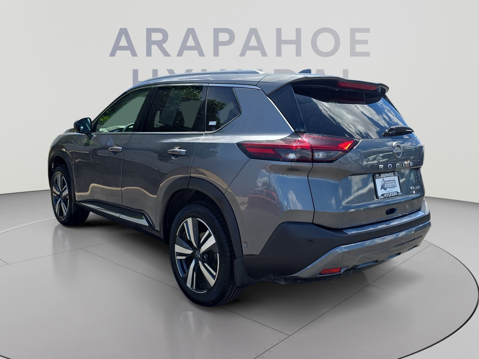 Used 2022 Nissan Rogue SL w/ SL Premium Package AWD/4WD image 3