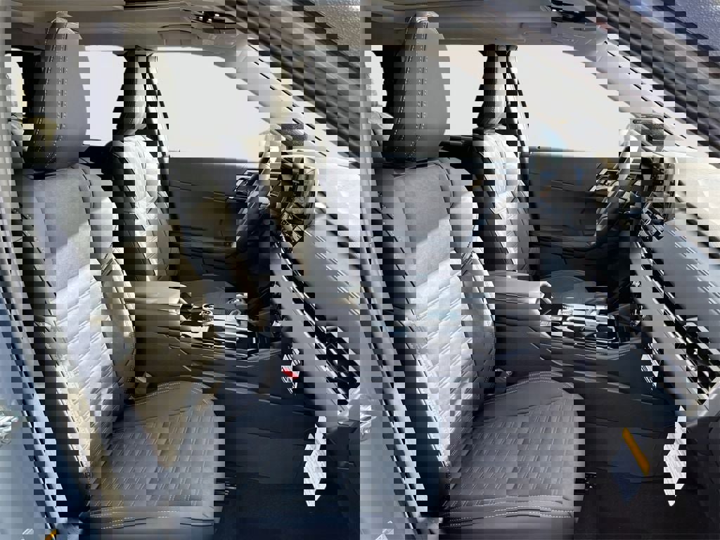 New 2026 Mitsubishi Outlander SE image 31