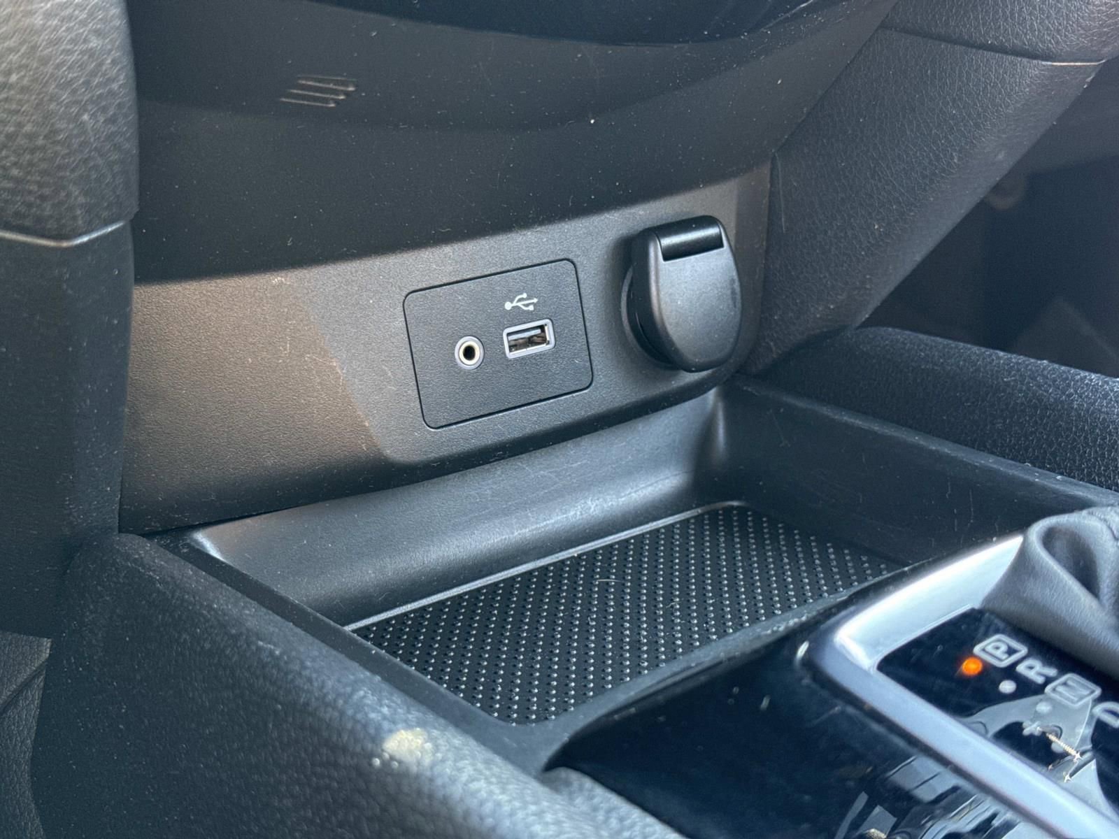 Used 2022 Nissan Rogue Sport S image 13