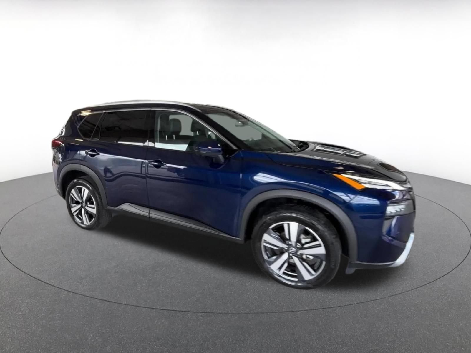 Used 2026 Nissan Rogue SL FWD video 2