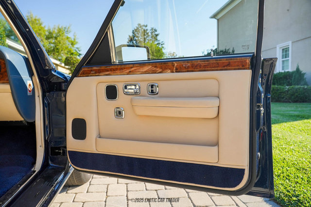 Used 1996 Rolls-Royce Silver Dawn image 51