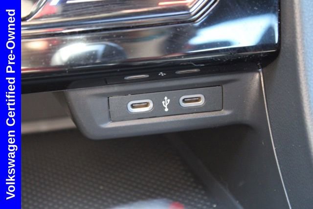 Used 2025 Volkswagen Jetta Sport image 35