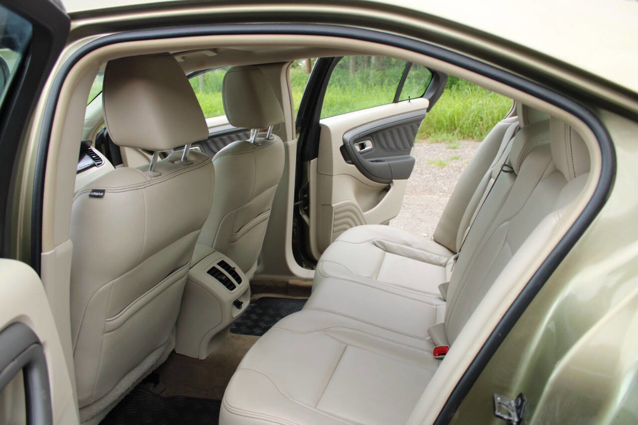 Used 2012 Ford Taurus SEL FWD image 14