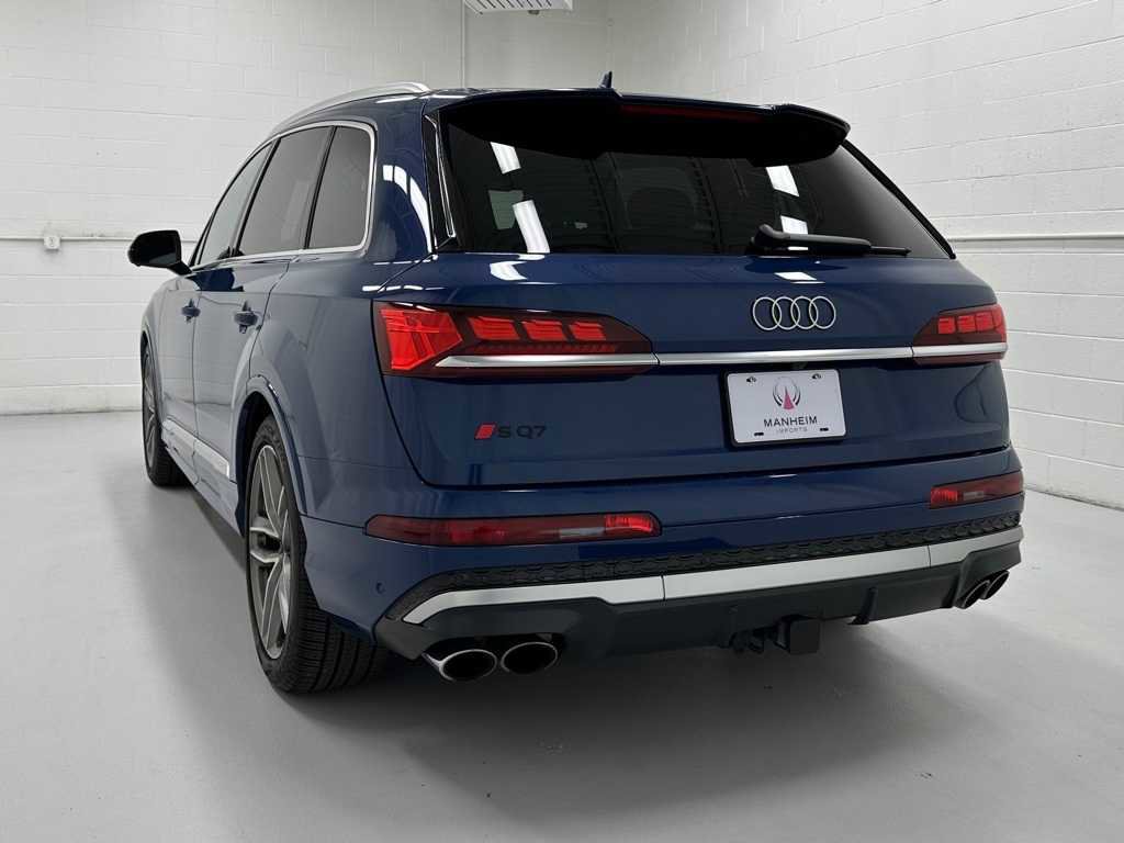 Used 2025 Audi SQ7 Prestige w/ Prestige Package image 8