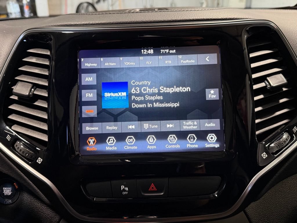 Certified 2020 Jeep Cherokee Limited AWD/4WD image 11