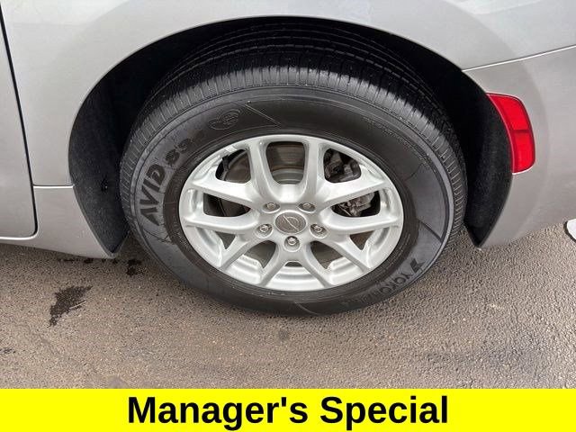 Used 2020 Chrysler Voyager Lxi image 45