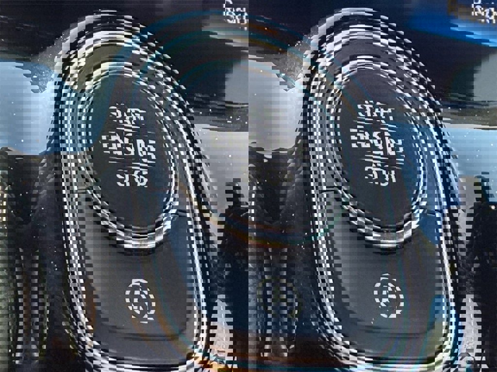 Used 2023 Mercedes-Benz CLA 250 image 21