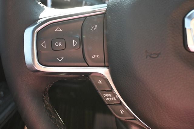 Used 2025 RAM 1500 Laramie w/ Sport Appearance Package AWD/4WD image 37