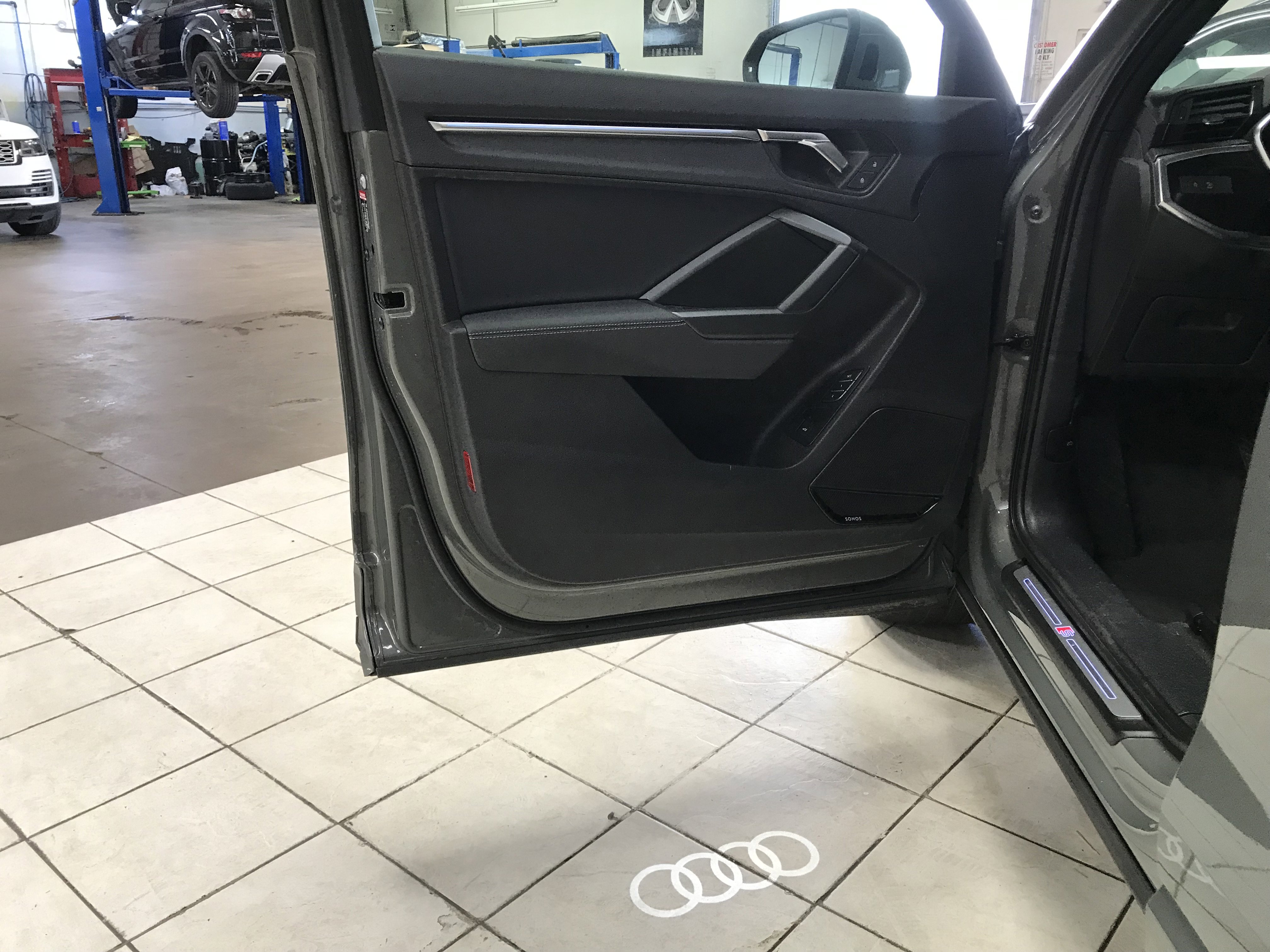 Used 2023 Audi Q3 2.0T Premium Plus w/ Premium Plus Package image 6