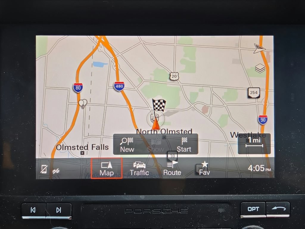 Certified 2018 Porsche Macan GTS AWD/4WD image 11