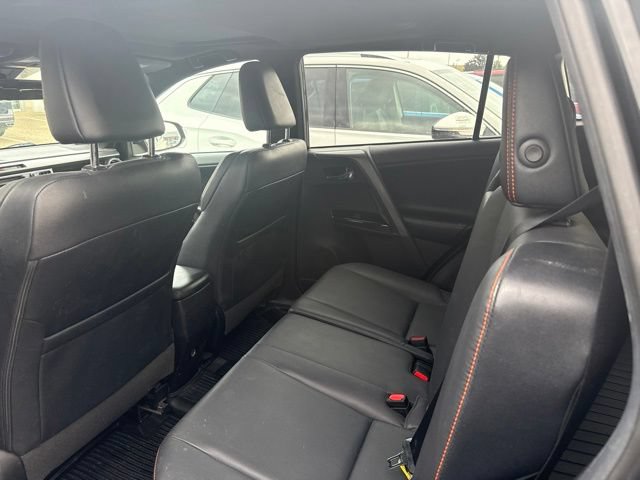 Used 2018 Toyota RAV4 SE w/ Power Extra Value Package AWD/4WD image 13