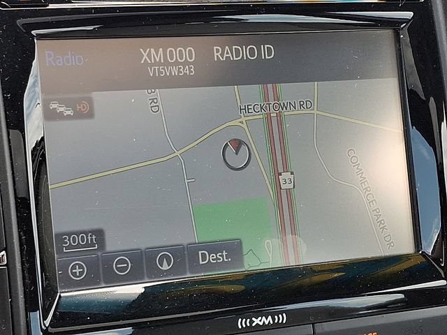 Used 2016 Toyota Camry XLE w/ Moonroof Package FWD image 17