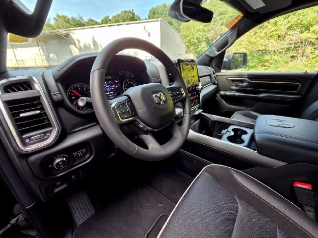Used 2026 RAM 1500 Laramie AWD/4WD image 16