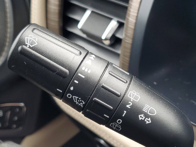 Used 2024 Ford Expedition Limited AWD/4WD image 15