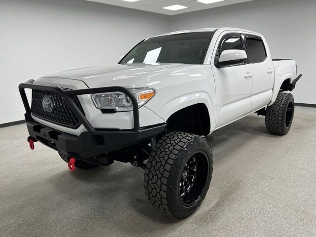 Used 2020 Toyota Tacoma SR AWD/4WD image 4